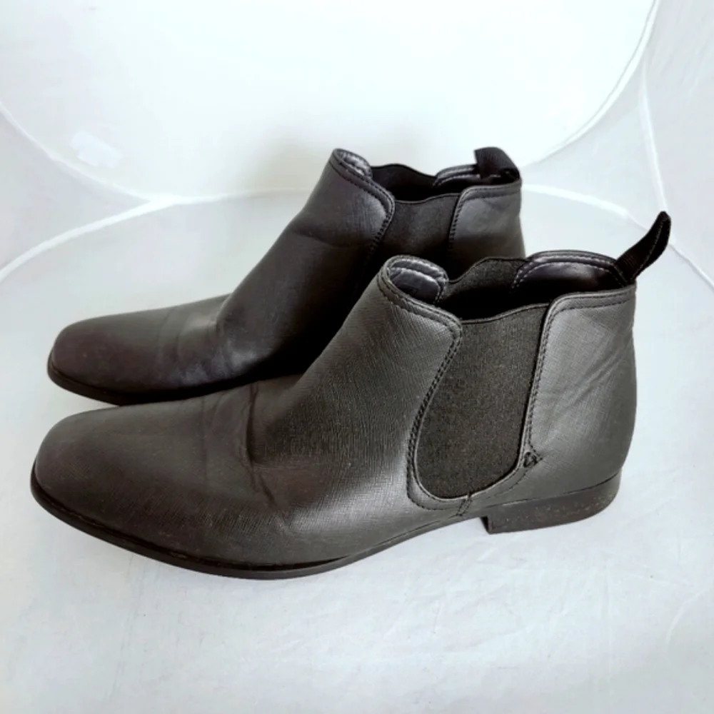 Guess Men's Black Chukka Ankle Boots, Sz 8.5